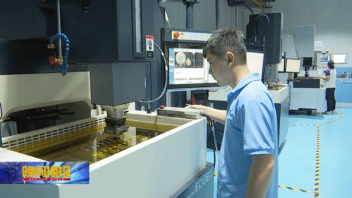 四大經(jīng)濟(jì)指標(biāo)增速全市第一，打造全國(guó)高端產(chǎn)業(yè)集聚區(qū)與電子產(chǎn)品研發(fā)新高地